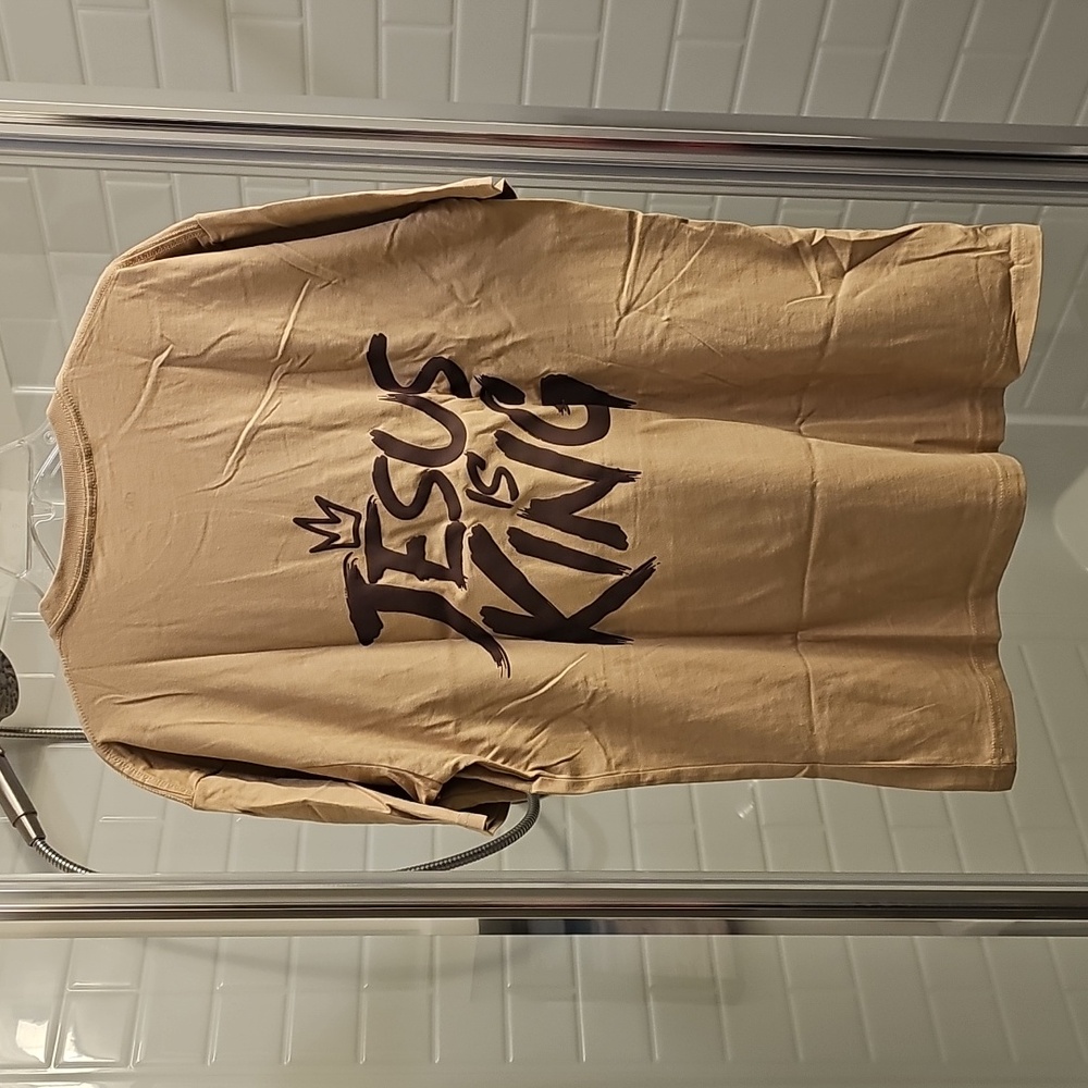 GLO Jesus Is King Shirt. Unisex. New In Original Packaging. - Picture 5 of 8
